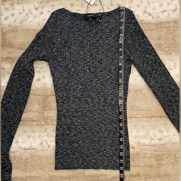 NWT💕Theory Cabled Print Ribbed Boatneck Sweater with Bell Sleeves Size P - Picture 8 of 14